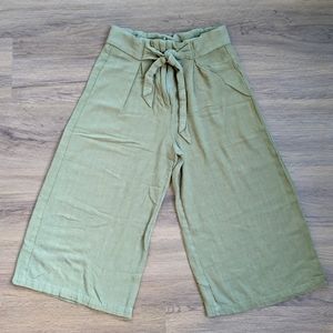 Olive Linen Wide-leg Cropped Pant